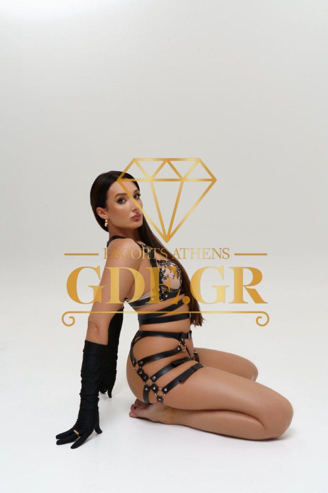 HOT-UKRAINIAN-VISITA-IN-ATHENS-MEGAN-GDE-1