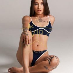 ESCORT-ATHENS-LUA-TEEN-MODEL-2