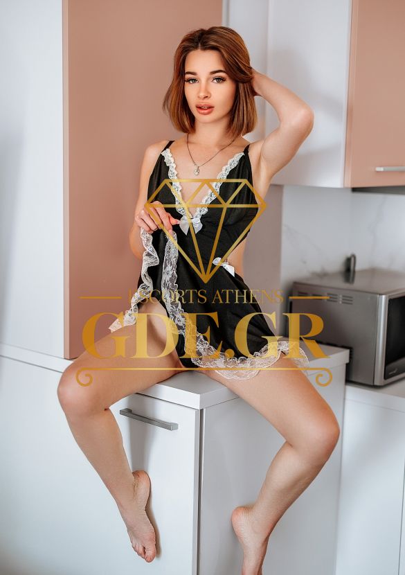 SEXY-TEEN-ESCORT-ATHENS-ELIN-3