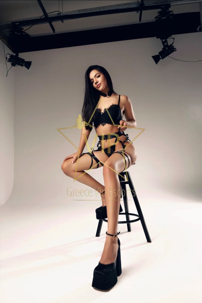 ESCORT-ATHENS-BEATRICE-YOUNG-SEXY-ESCORTS-2