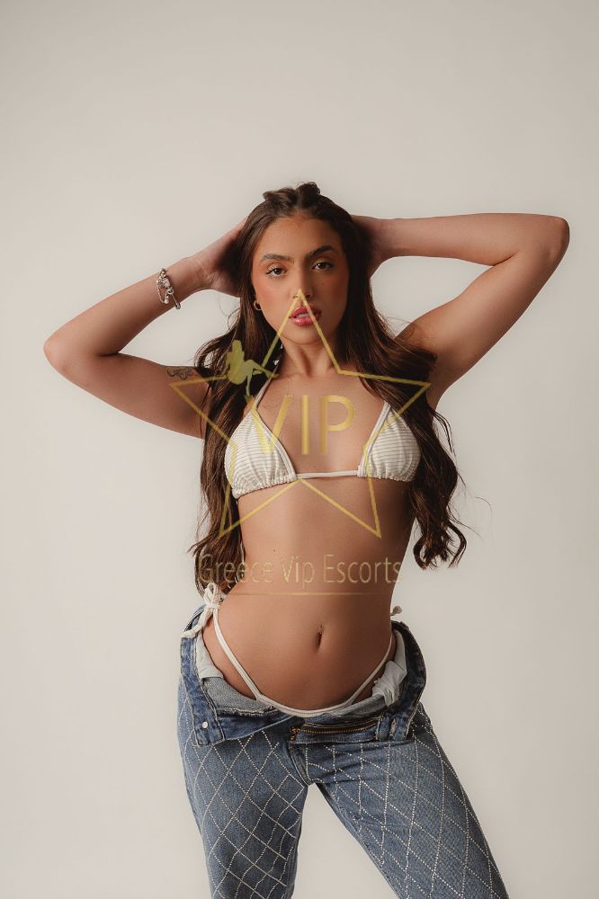 ESCORT-ATHENS-LAURA-SEXY-GIRL-PETITE-ESCORTS-GR-8