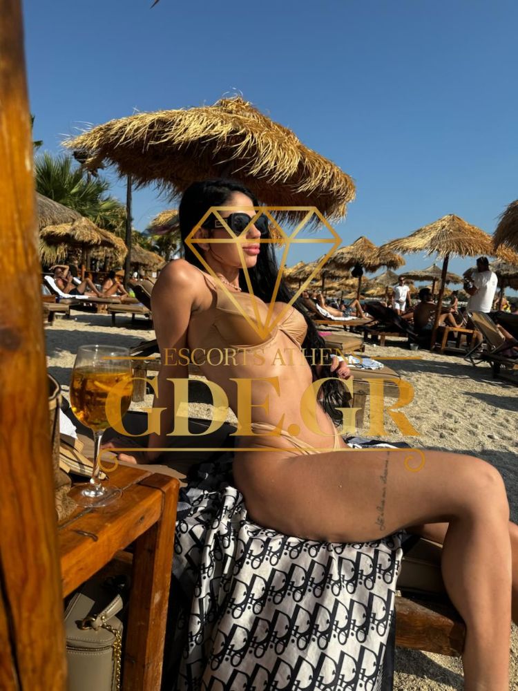 HELENA-EXOTIC-SLIM-LATIN-GDE-MODEL-IN-ATHENS-13