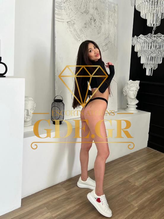 HOT-RUSSIAN-ESCORT-MADLEN-11