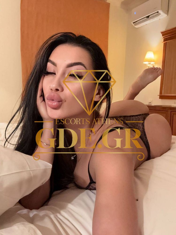 ARYA-STUNNING-BRUNETTE-MOLDOVIAN-GDE-MODEL-IN-ATHENS-3