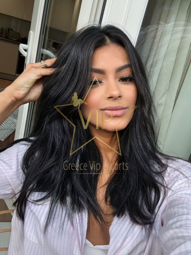 ESCORT-ATHENS-EMMA-SEXY-GIRL-PETITE-ESCORTS-4