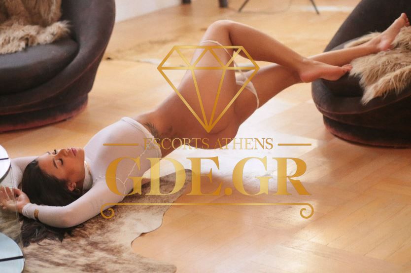 SENSUAL-BRUNETTE-LATIN-ESCORT-IN-ATHENS-MALENA-6