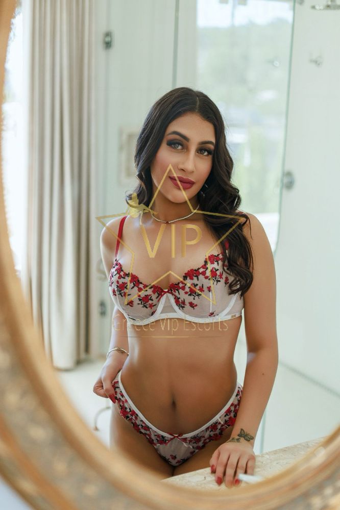 ESCORT-ATHENS-ANA-SEXY-BRUNETTE-GIRL-LATIN-SEX-2