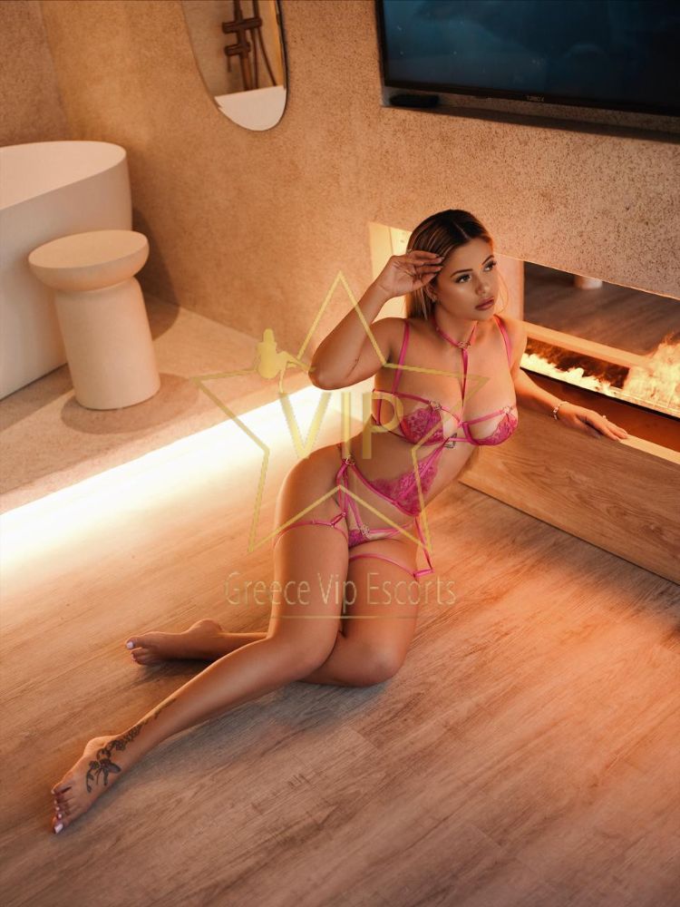 ESCORT-ATHENS-LUANA-SUPER-MODEL-BLOND-ATHENS-8