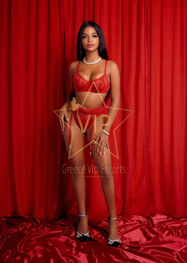 ATHENS-ESCORT-LUISA-SEXY-BRUNETTE-GIRL-ESCORTS-10