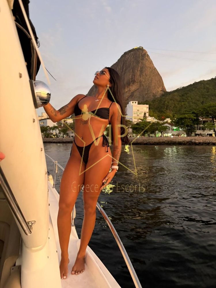 Escort-Athens-Cloe-Vip-Escorts-Athens-Glamour-Escorts-Athens-Escorts-Stars-Sex-Athens-3